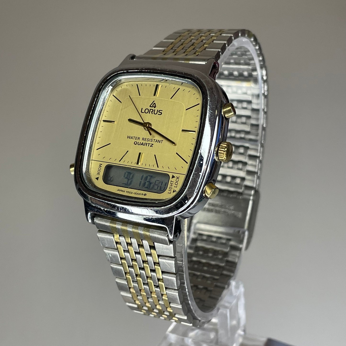 Reloj Lorus by SEIKO Ana-Digi Elab. en 1983 Doble lectura analógica y digital ÚNICO