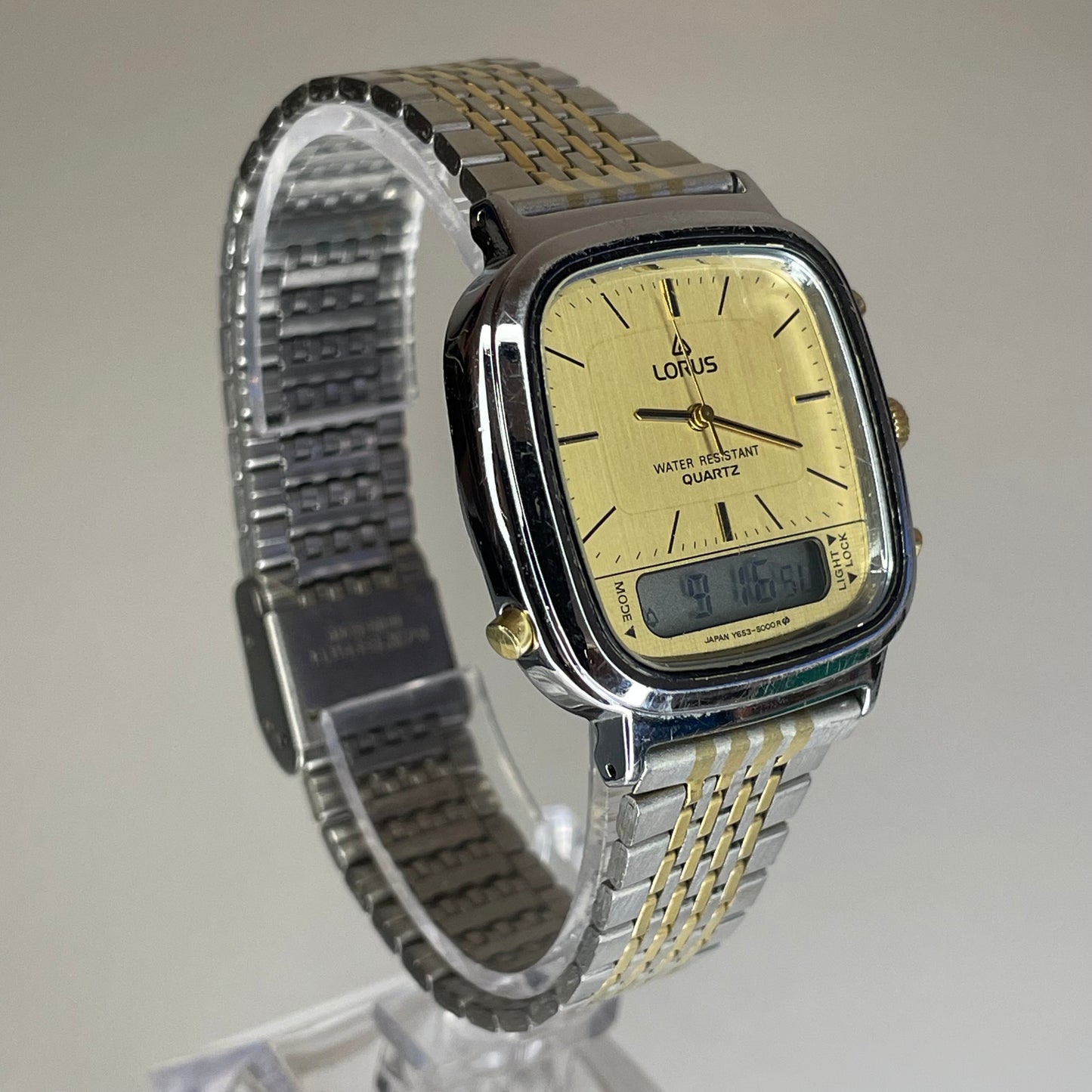 Reloj Lorus by SEIKO Ana-Digi Elab. en 1983 Doble lectura analógica y digital ÚNICO