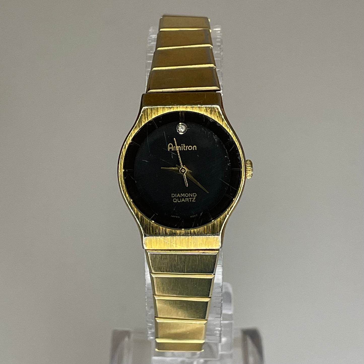 Reloj joya Armitron Diamond Quartz Año 1990 aprox. Dial negro y pulsera original
