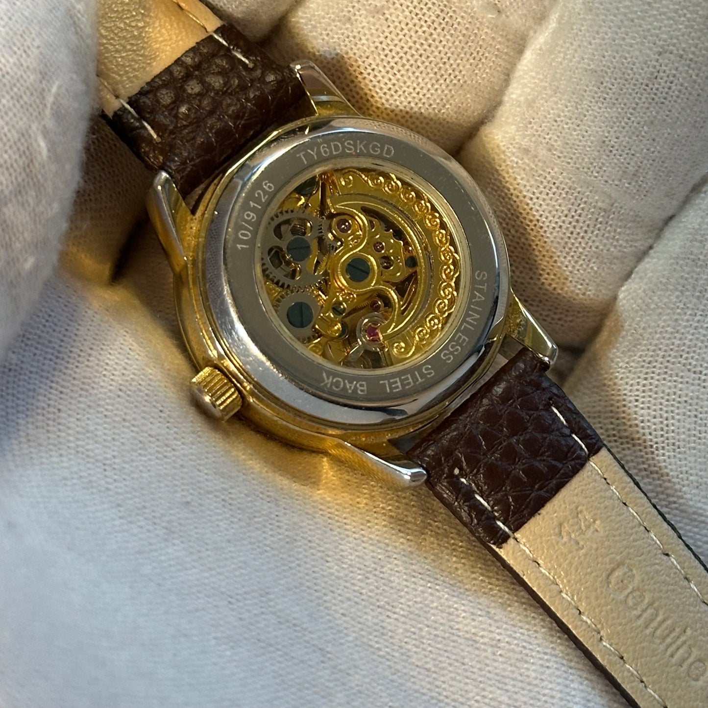 Reloj Anne Klein Mujer Automático Skeleton Cristales año 2015