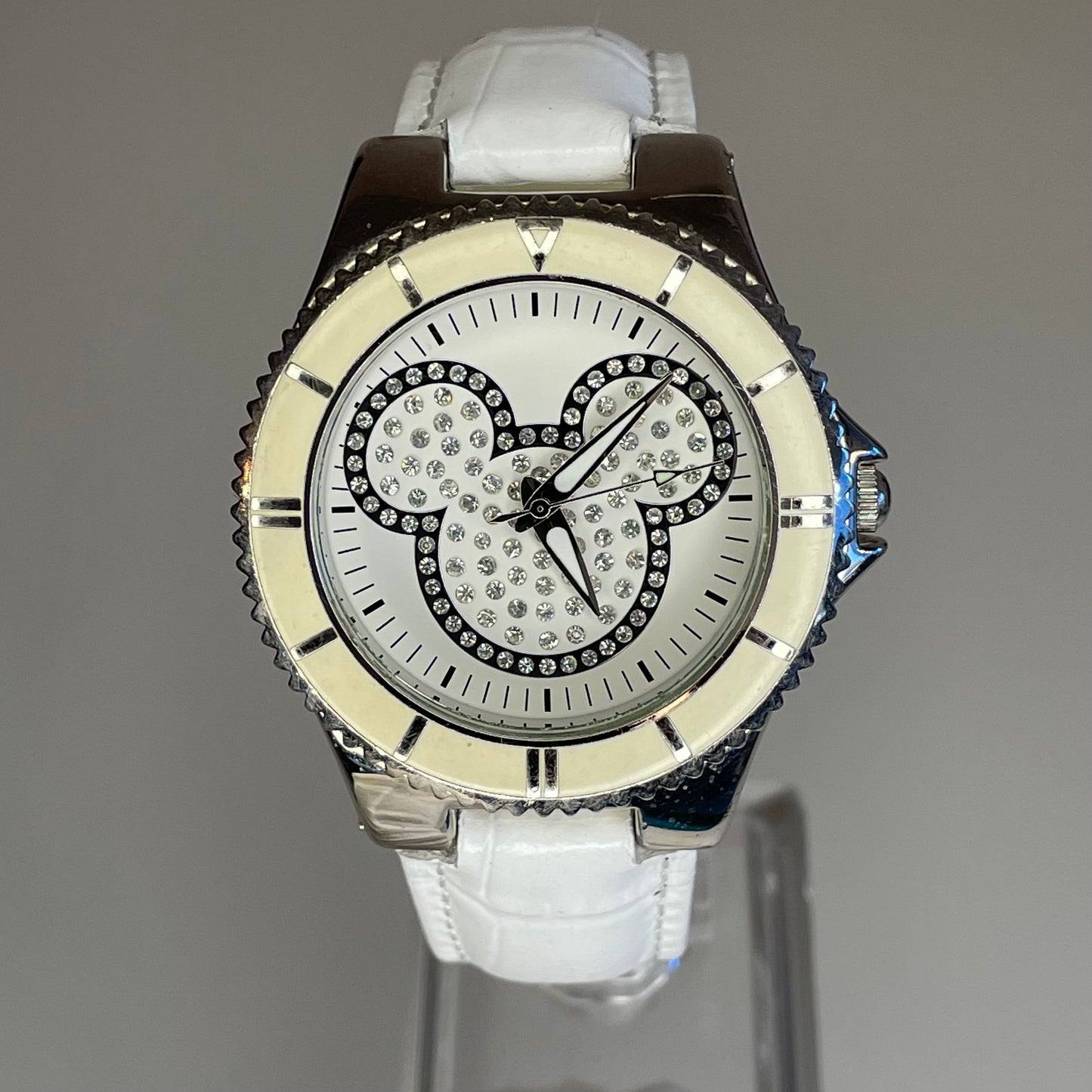 Reloj de mujer grande Disney Parks Mickey Mouse Dazzling White Año 2010 ESCASO