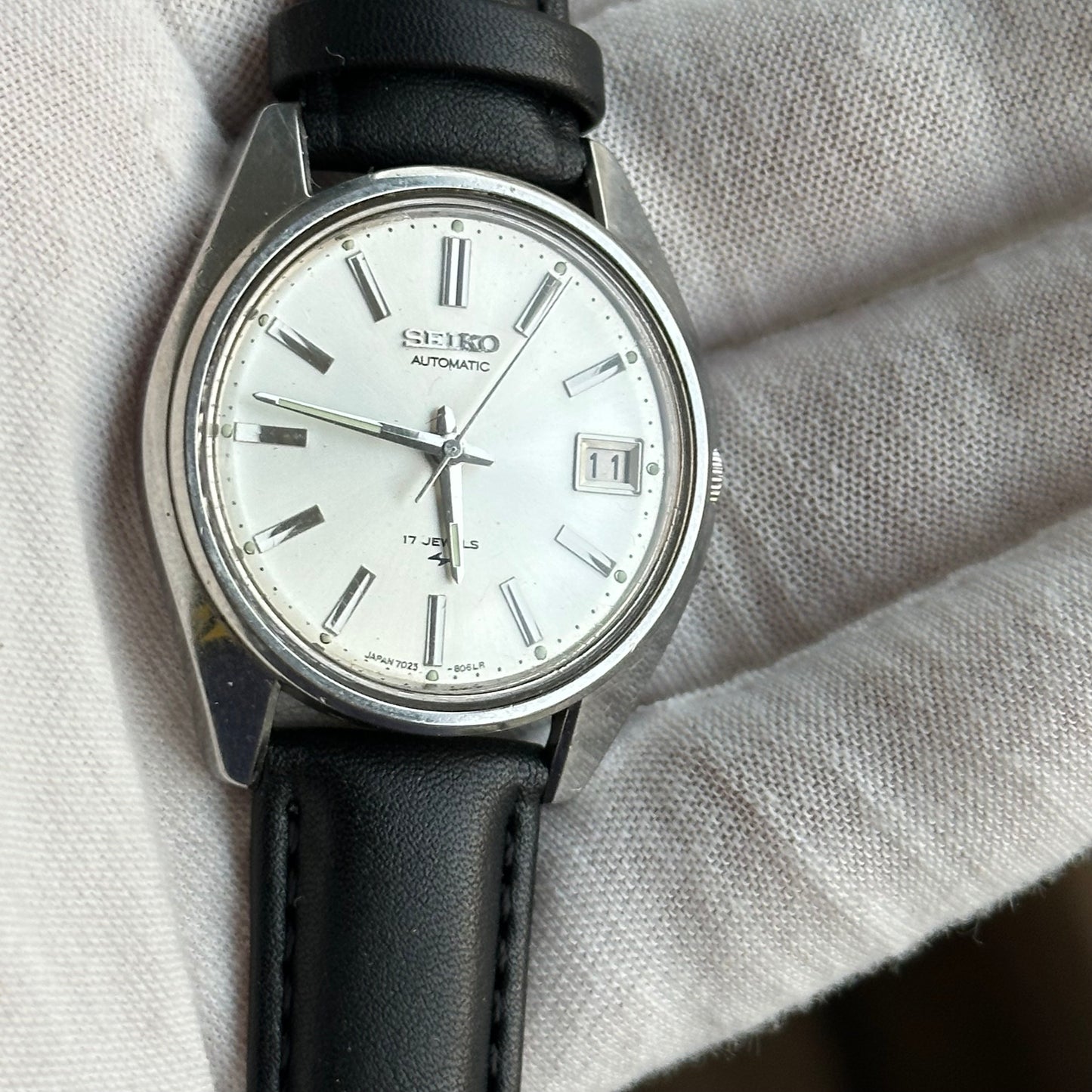 Reloj Seiko Automático Hombre Dic. 1976 Silver Dial / Calibre 7005A