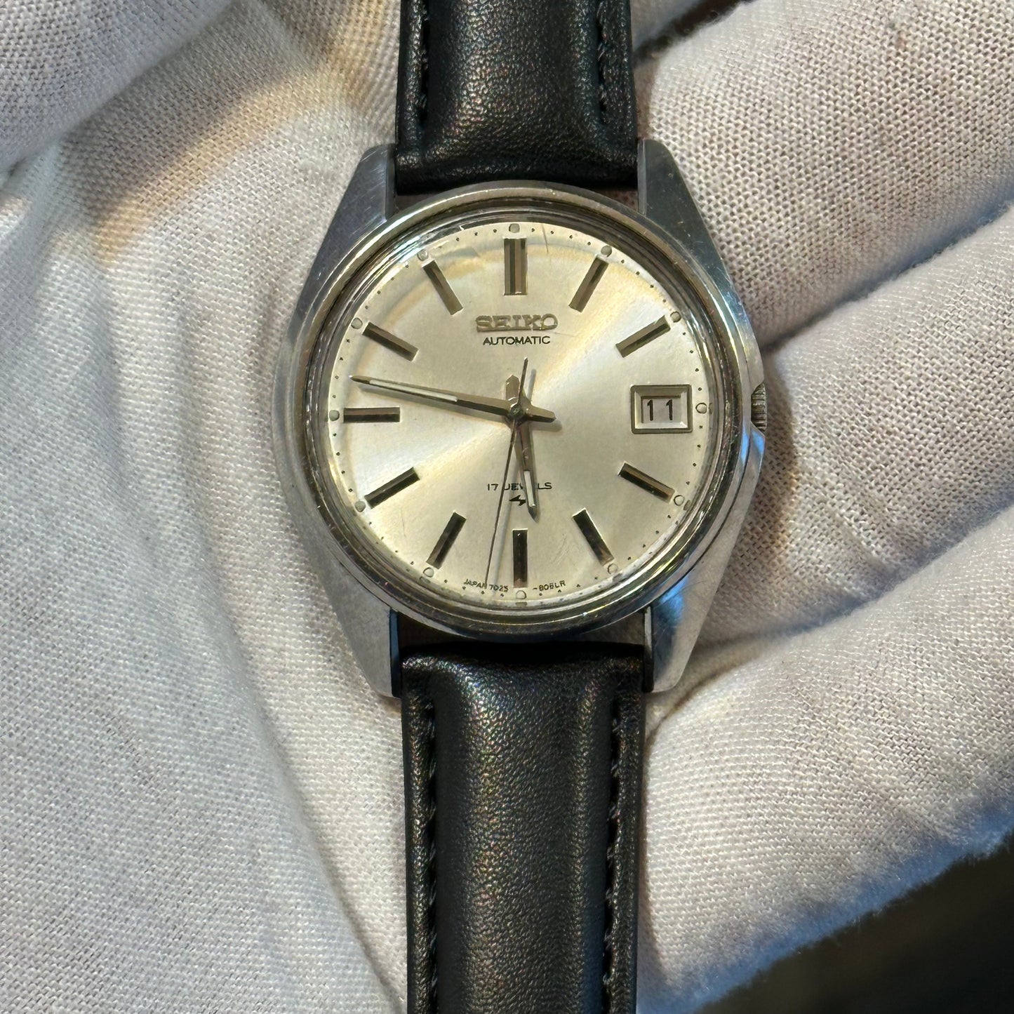 Reloj Seiko Automático Hombre Dic. 1976 Silver Dial / Calibre 7005A