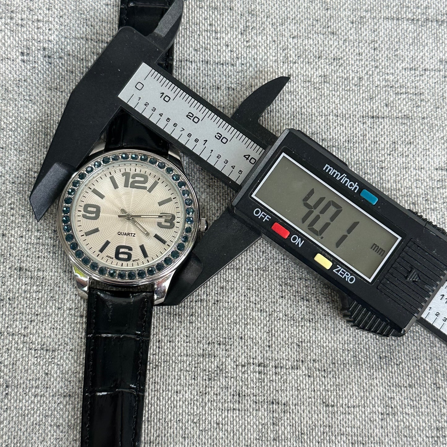 Reloj LST Quartz Mujer Años 2000 Cristales Azules 40mm