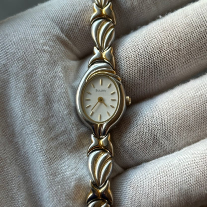Reloj Joya Bulova Mujer Ovalado Bicolor Años 2000 Art Nouveau