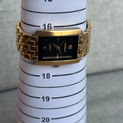 Reloj Gruen Swiss Rectangular Negro Dorado Años 2000 ÚNICO