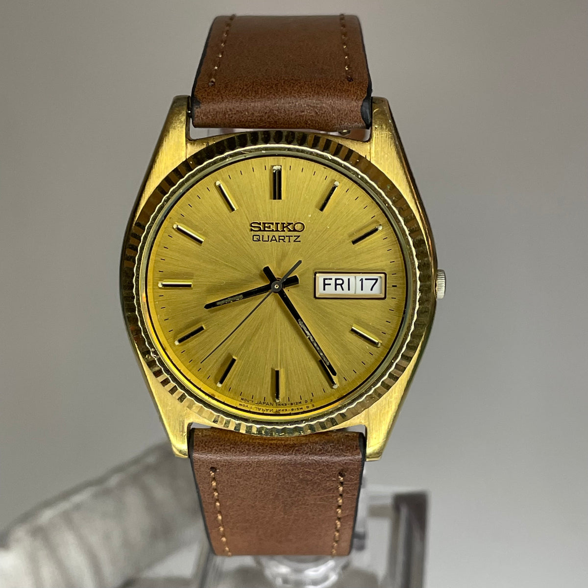 Reloj Seiko Quartz 7N43-8111 Dorado Hombre Elab. en Enero de 1995 Impecable