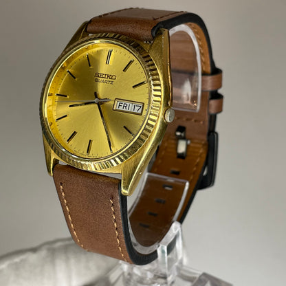 Reloj Seiko Quartz 7N43-8111 Dorado Hombre Elab. en Enero de 1995 Impecable