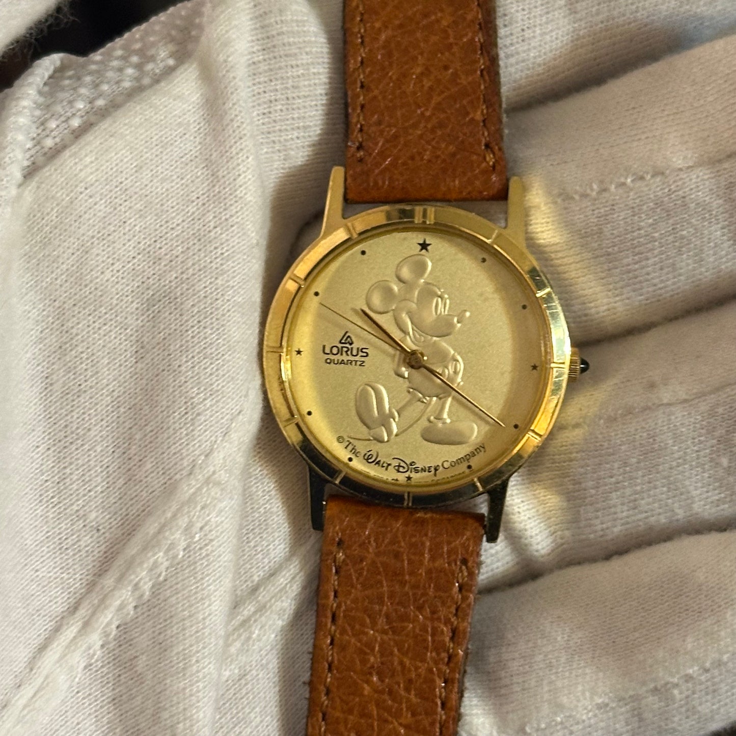 Reloj Lorus by Seiko Disney Mujer Mickey 31 mm 1991 Gold Coin ESCASO