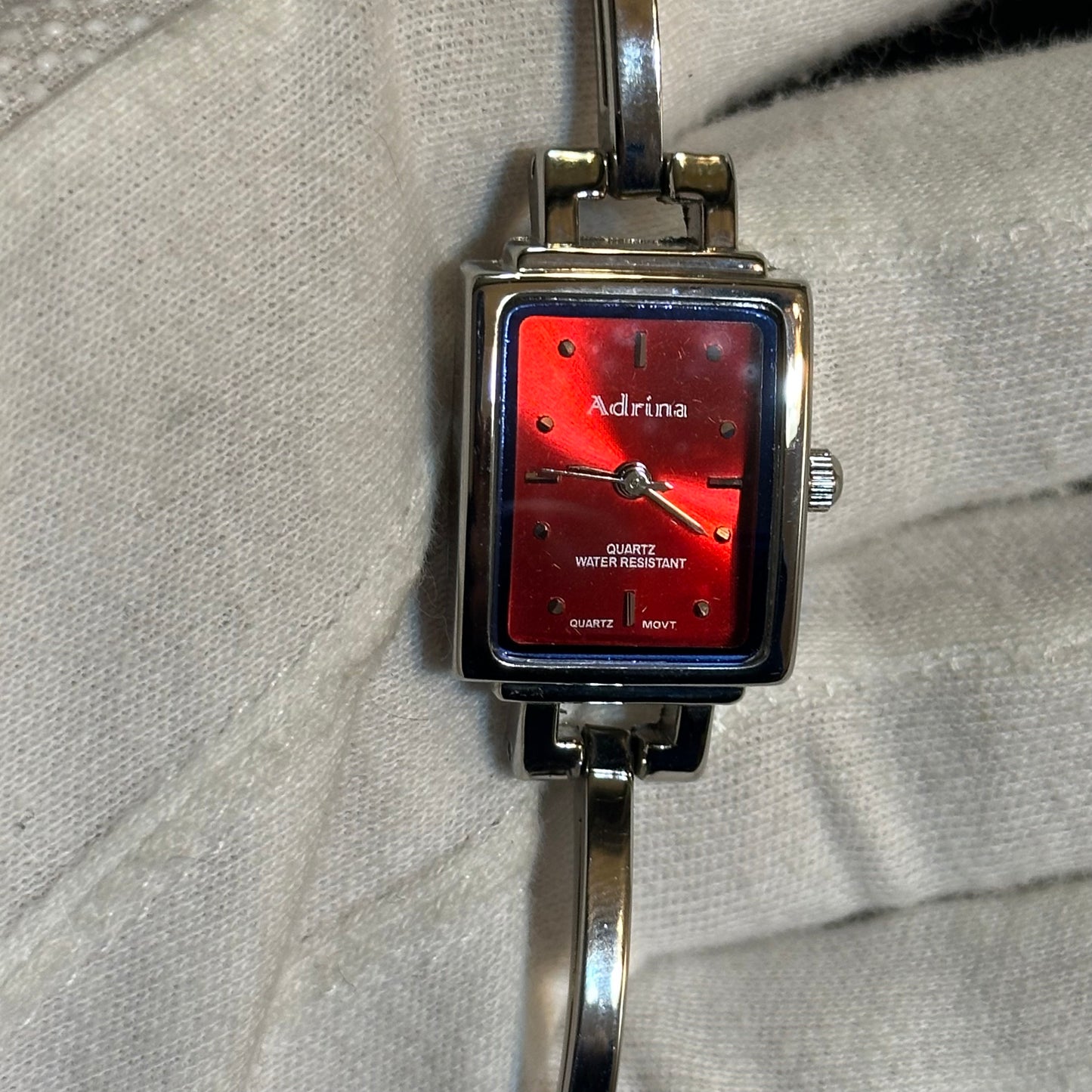 Reloj Joya Adrina Mujer ETA Suiza Dial Rojo Años 90s