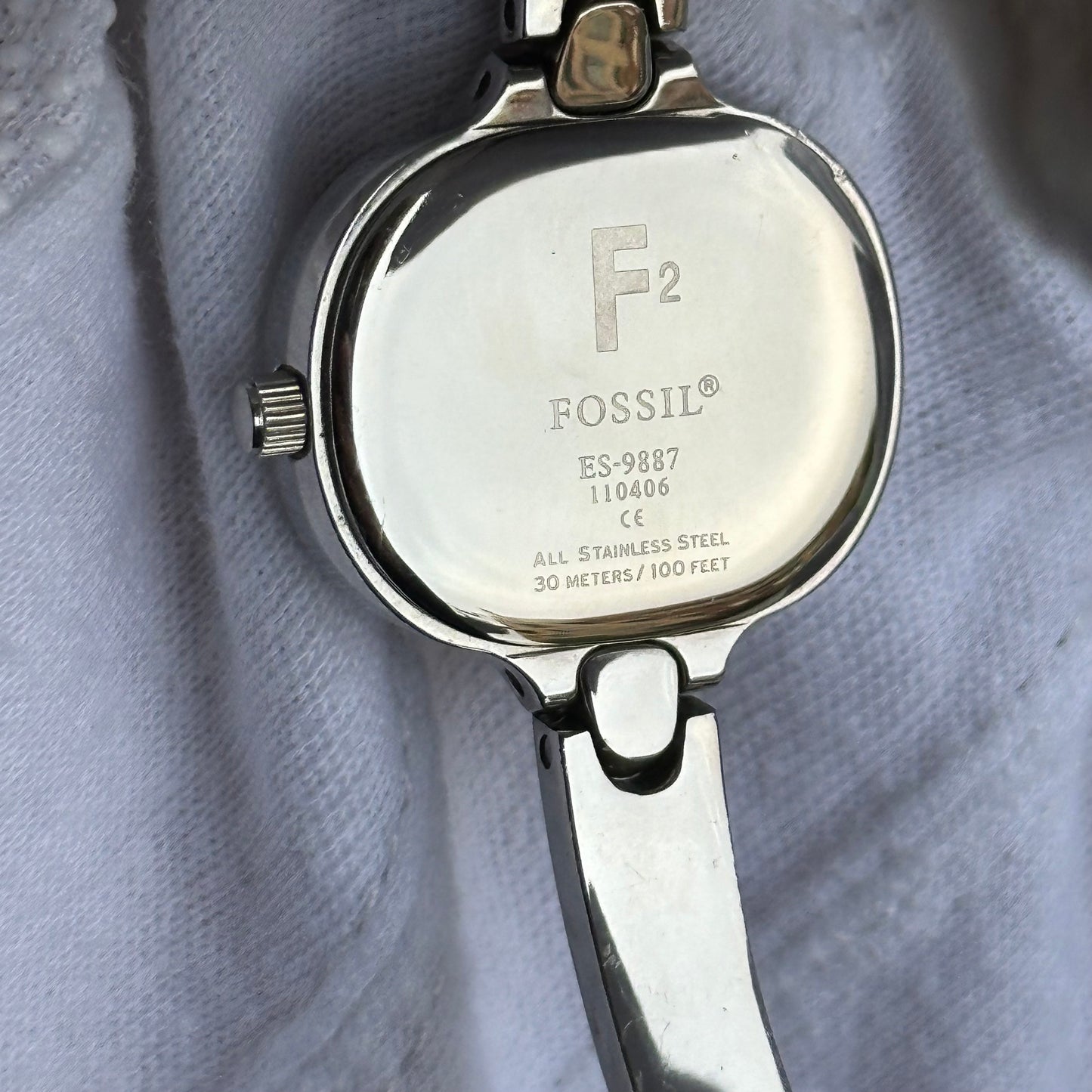Reloj Joya Fossil F2 Mujer Y2K NOS Acero Año 2006 FUTURISTA