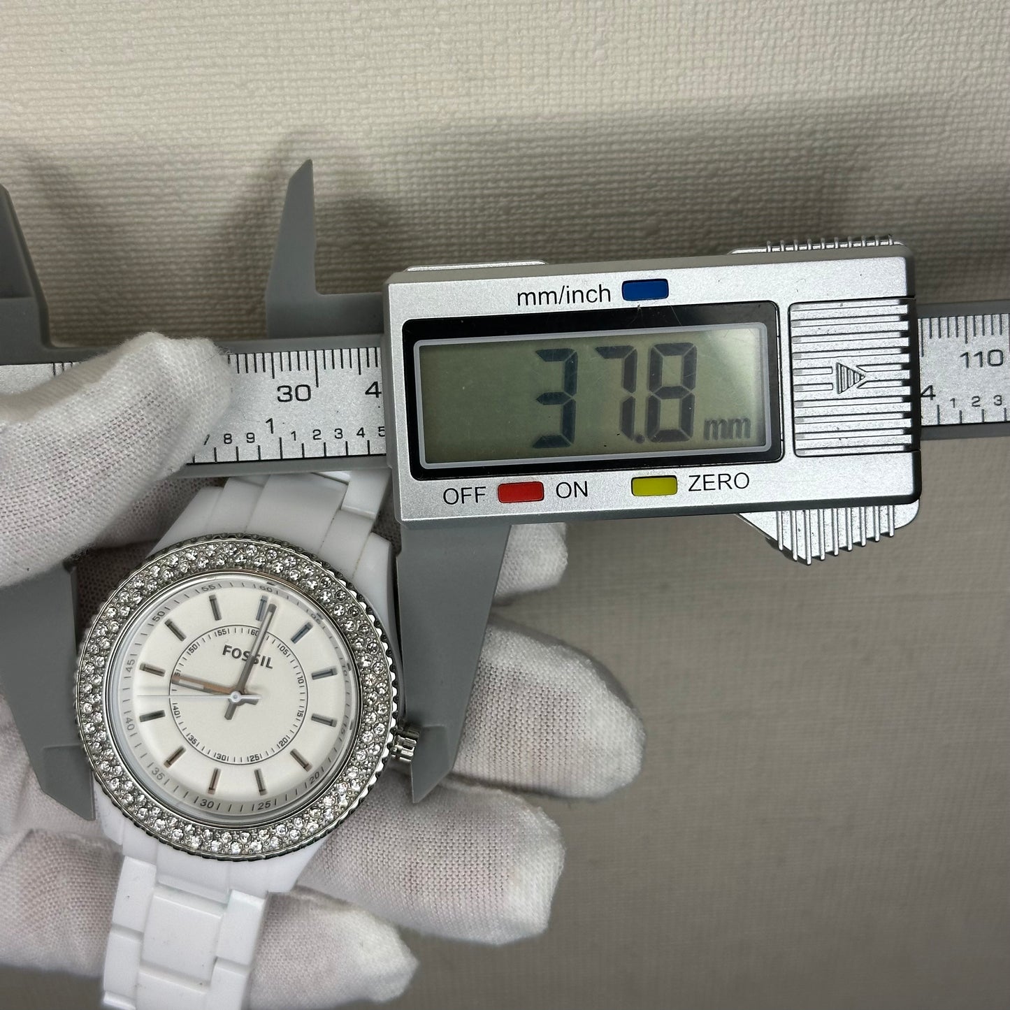 Reloj Fossil ES2444 Mujer Año 2011 Blanco Bisel de Cristales ESCASO