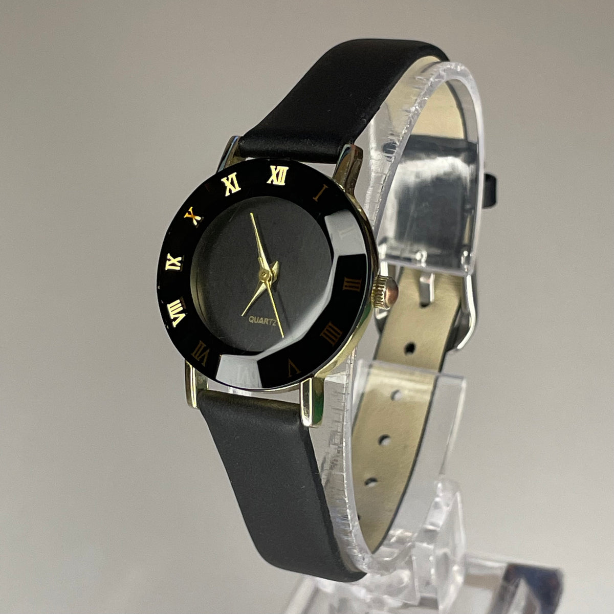 Accutime Mujer Negro Facetado y Romanos Dorados 2016 Impecable
