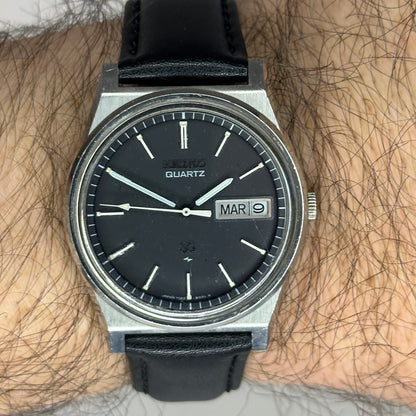 Seiko Quartz NEGRO 7123-8439 Día y Fecha Julio de 1981 ESCASO