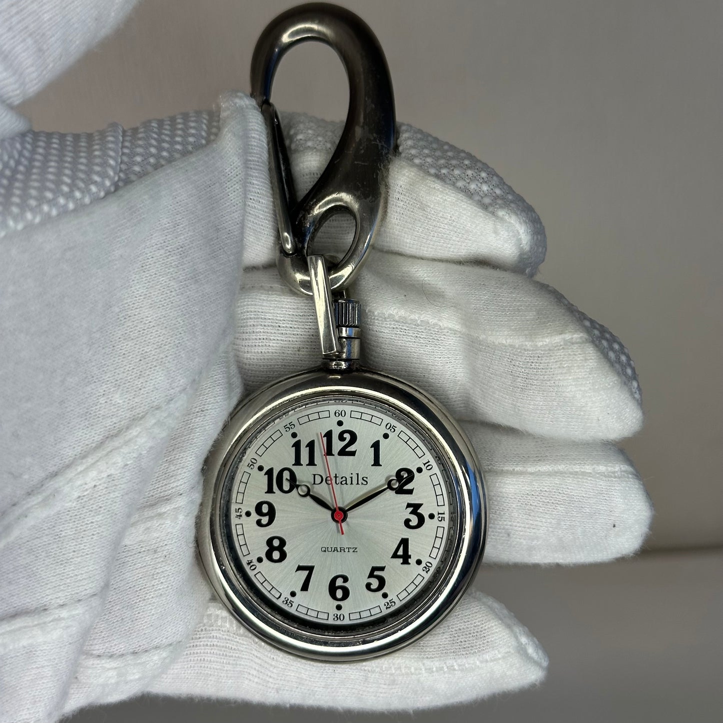 Reloj Carabiner/ Gancho Details DTL2320 Japan Mov. Año 2008
