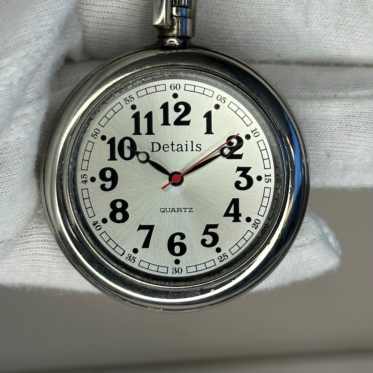 Reloj Carabiner/ Gancho Details DTL2320 Japan Mov. Año 2008