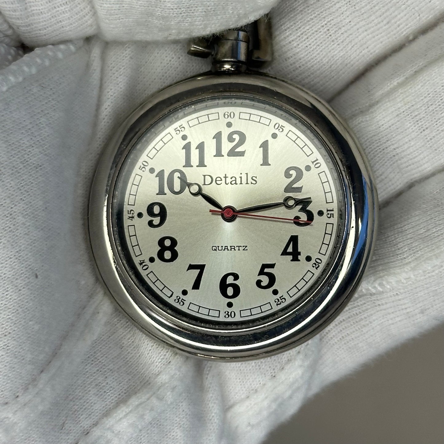 Reloj Carabiner/ Gancho Details DTL2320 Japan Mov. Año 2008