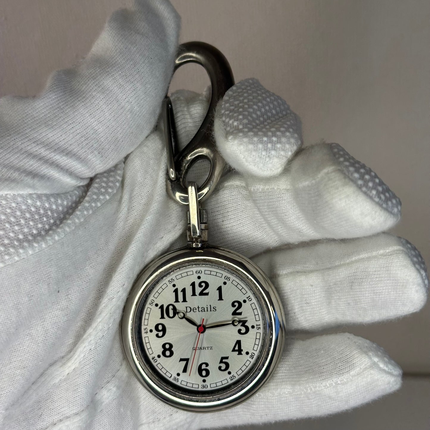 Reloj Carabiner/ Gancho Details DTL2320 Japan Mov. Año 2008