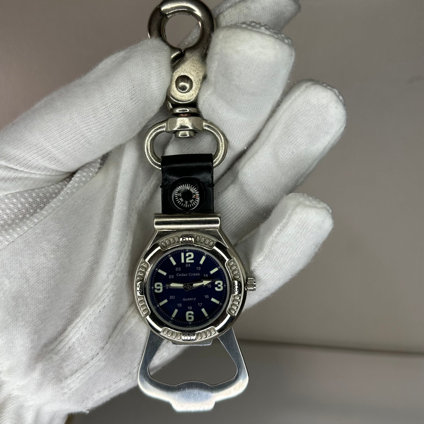 Reloj Gancho Cedar Creek V-160 Año 2008 Japan Movt. 43 mm