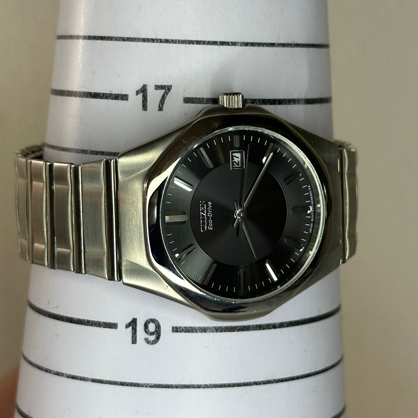 Citizen Eco-Drive E111 Caja Integrada SOLAR Año 2008 Muñeca grande