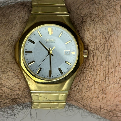 Reloj Citizen Eco-Drive SOLAR Gold Tone Años 2000 Muñeca grande