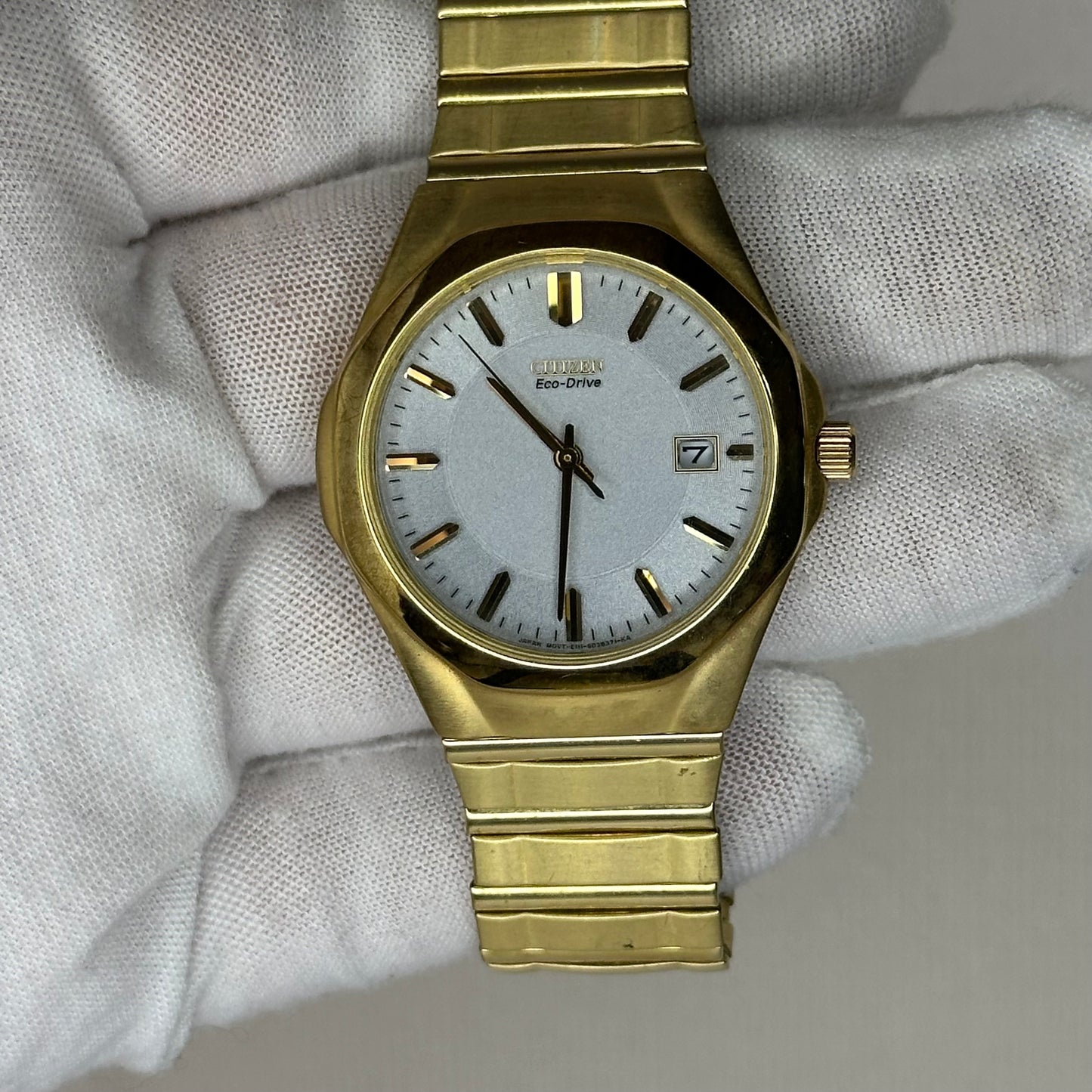 Reloj Citizen Eco-Drive SOLAR Gold Tone Años 2000 Muñeca grande