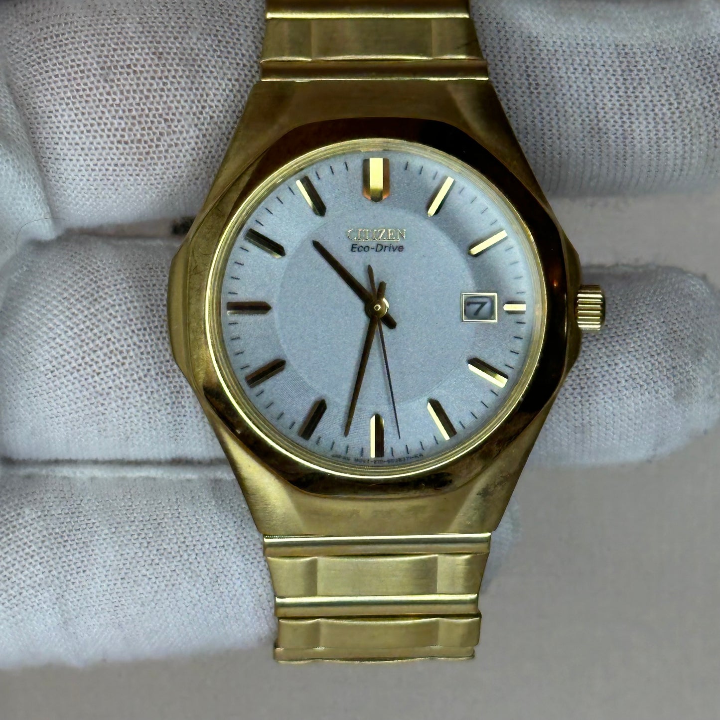 Reloj Citizen Eco-Drive SOLAR Gold Tone Años 2000 Muñeca grande