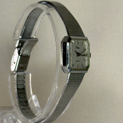 Reloj Timex Quartz Año 1981 Mini Dress Watch Mujer 17 mm Tiene más de 40 años