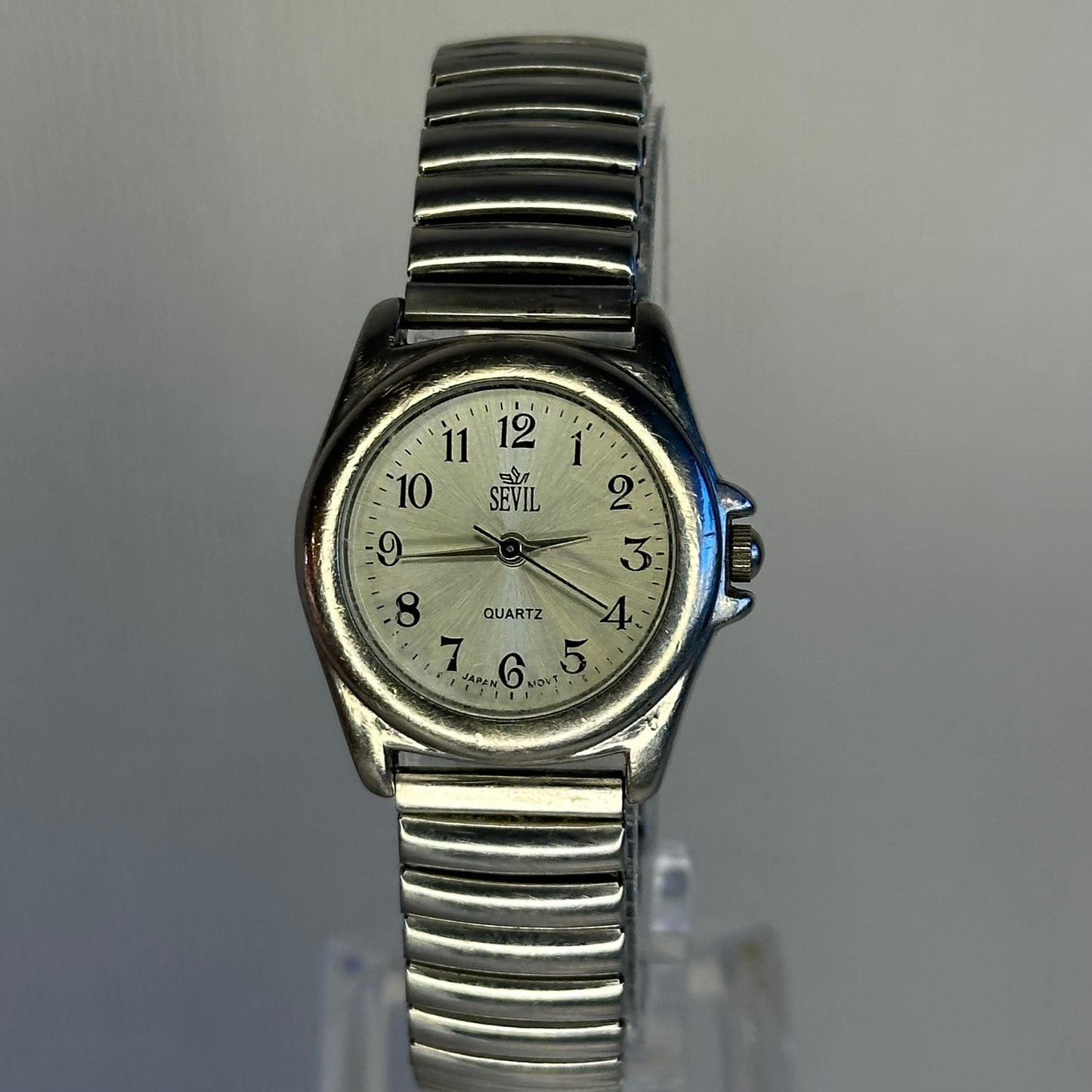 Reloj Sevil Quartz Mujer Japón 1996 | 28 mm | Esfera Sunburst Champagne