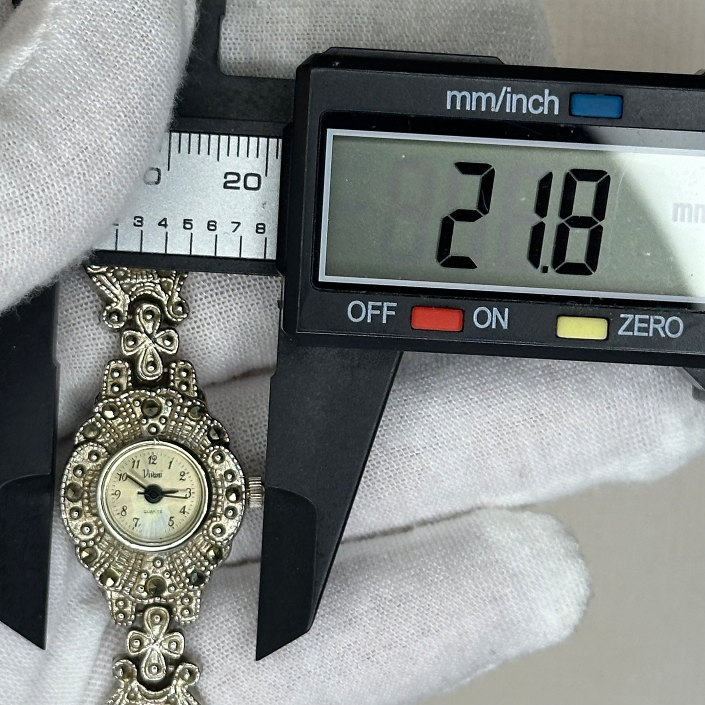 Reloj Joya Ornamentado Vivani by Accutime Mujer Vintage 1988