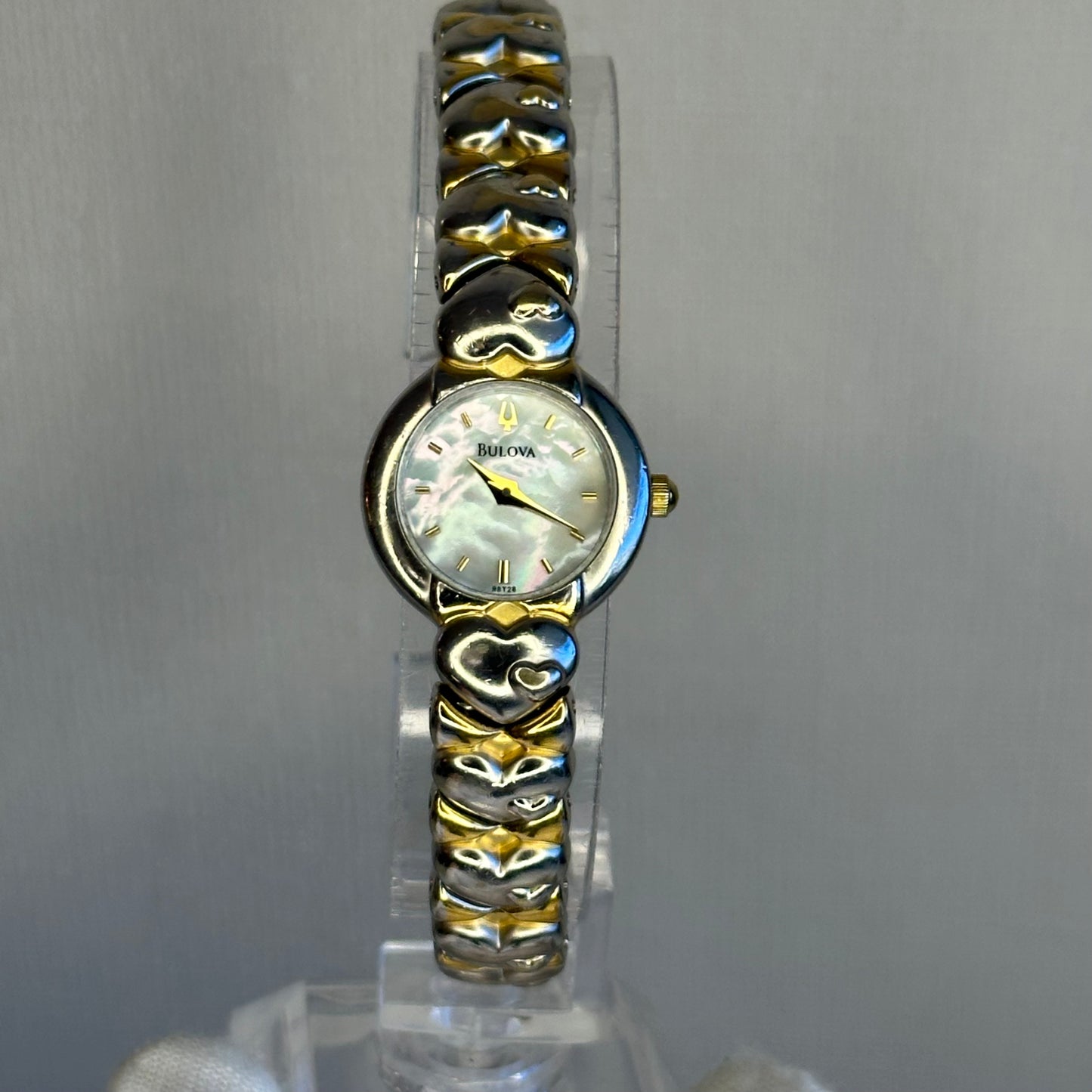Reloj joya Bulova 98T28 Madreperla Heart Bracelet 2005 ÚNICO