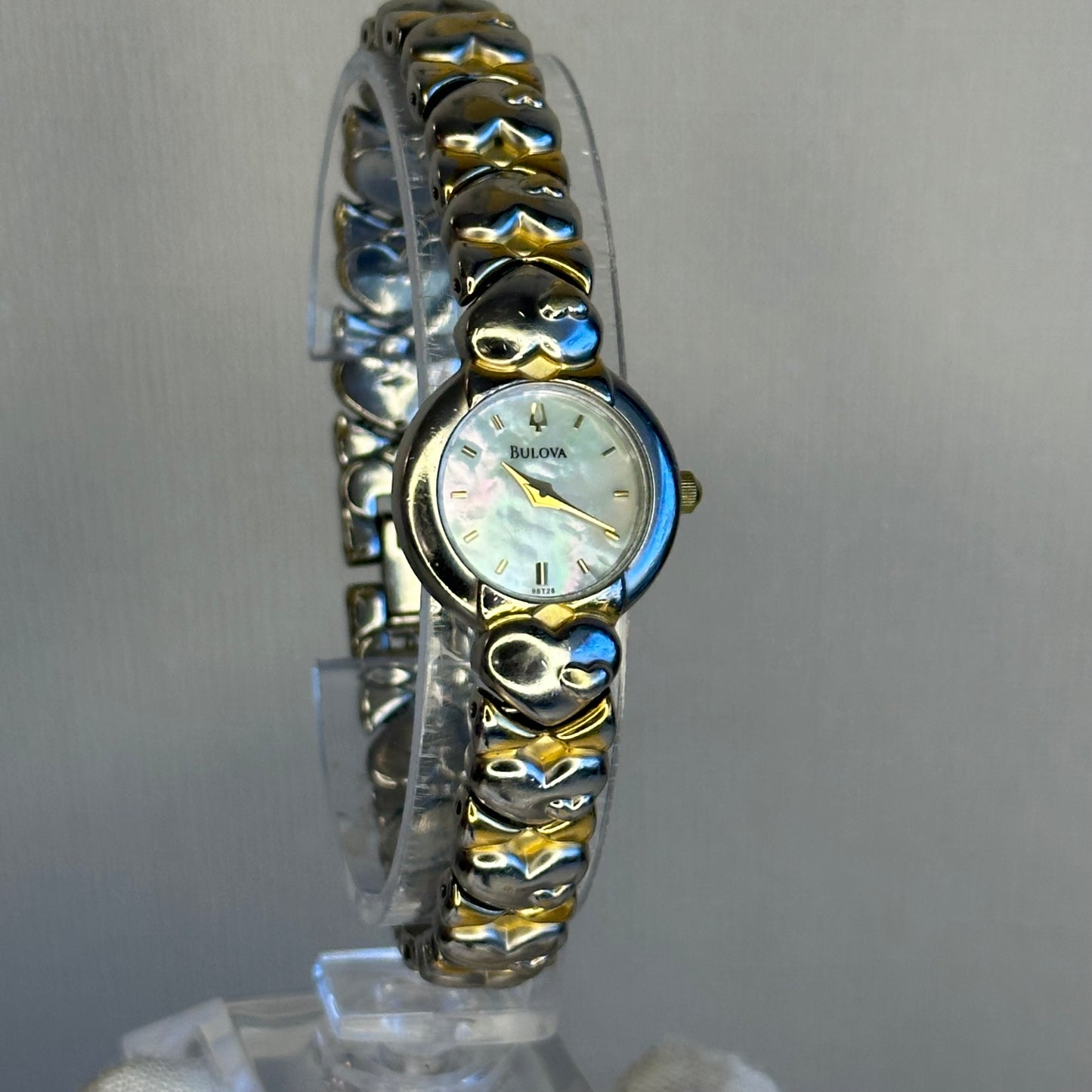 Reloj joya Bulova 98T28 Madreperla Heart Bracelet 2005 ÚNICO