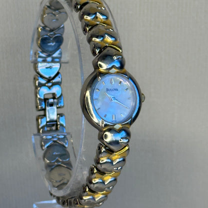 Reloj joya Bulova 98T28 Madreperla Heart Bracelet 2005 ÚNICO