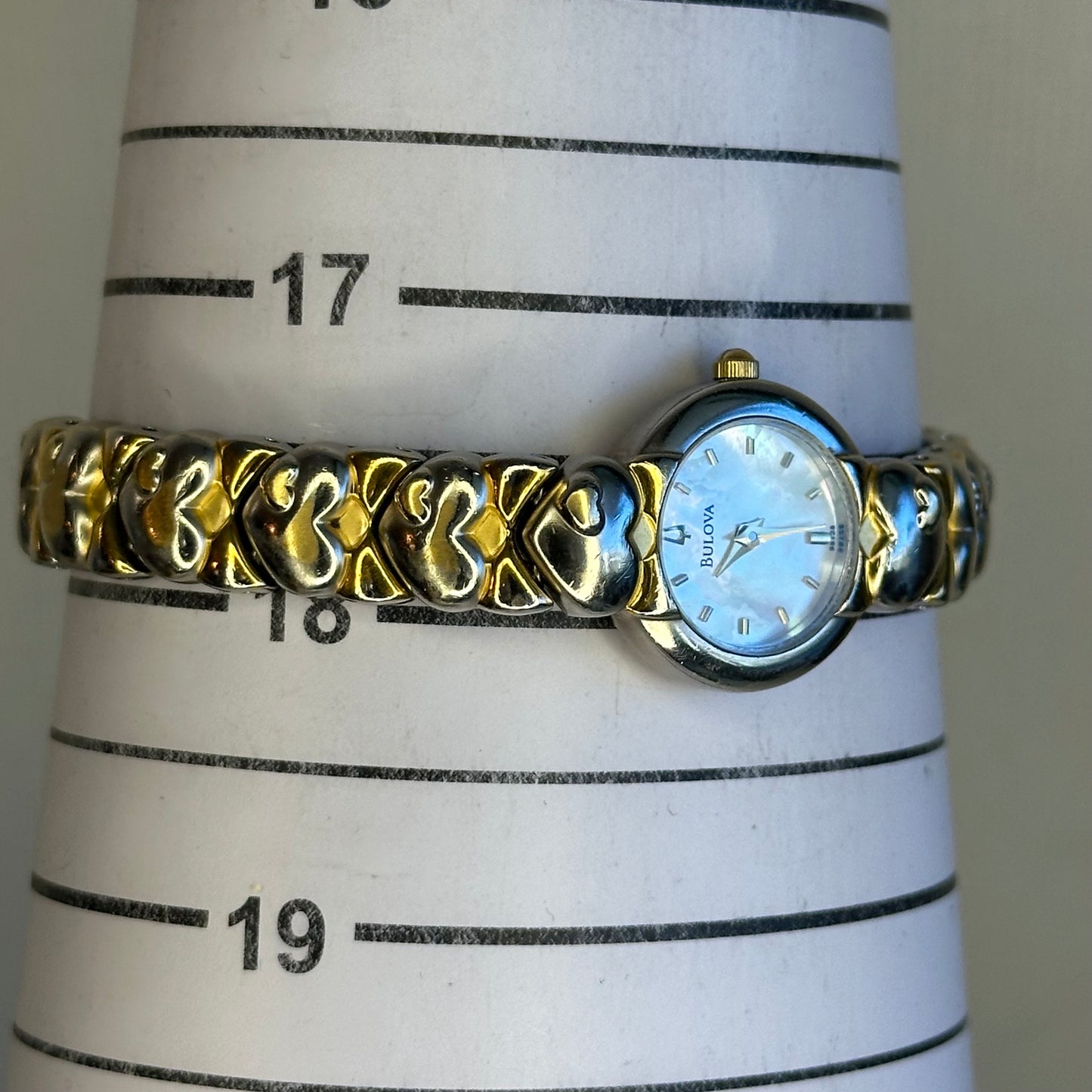 Reloj joya Bulova 98T28 Madreperla Heart Bracelet 2005 ÚNICO