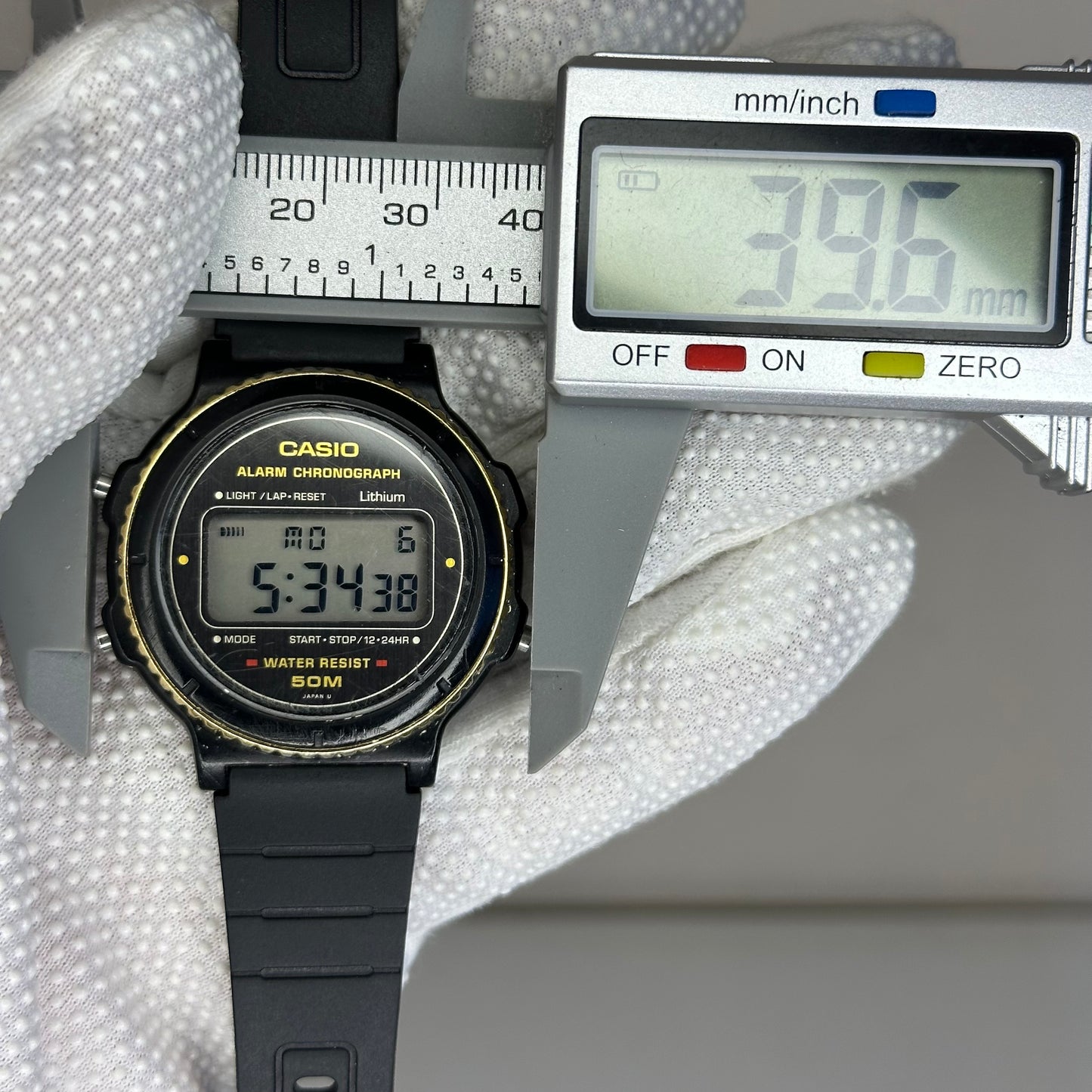 Reloj Casio W-74 (Año 1986) Hombre El digital japonés de 50 metros que definió una generación