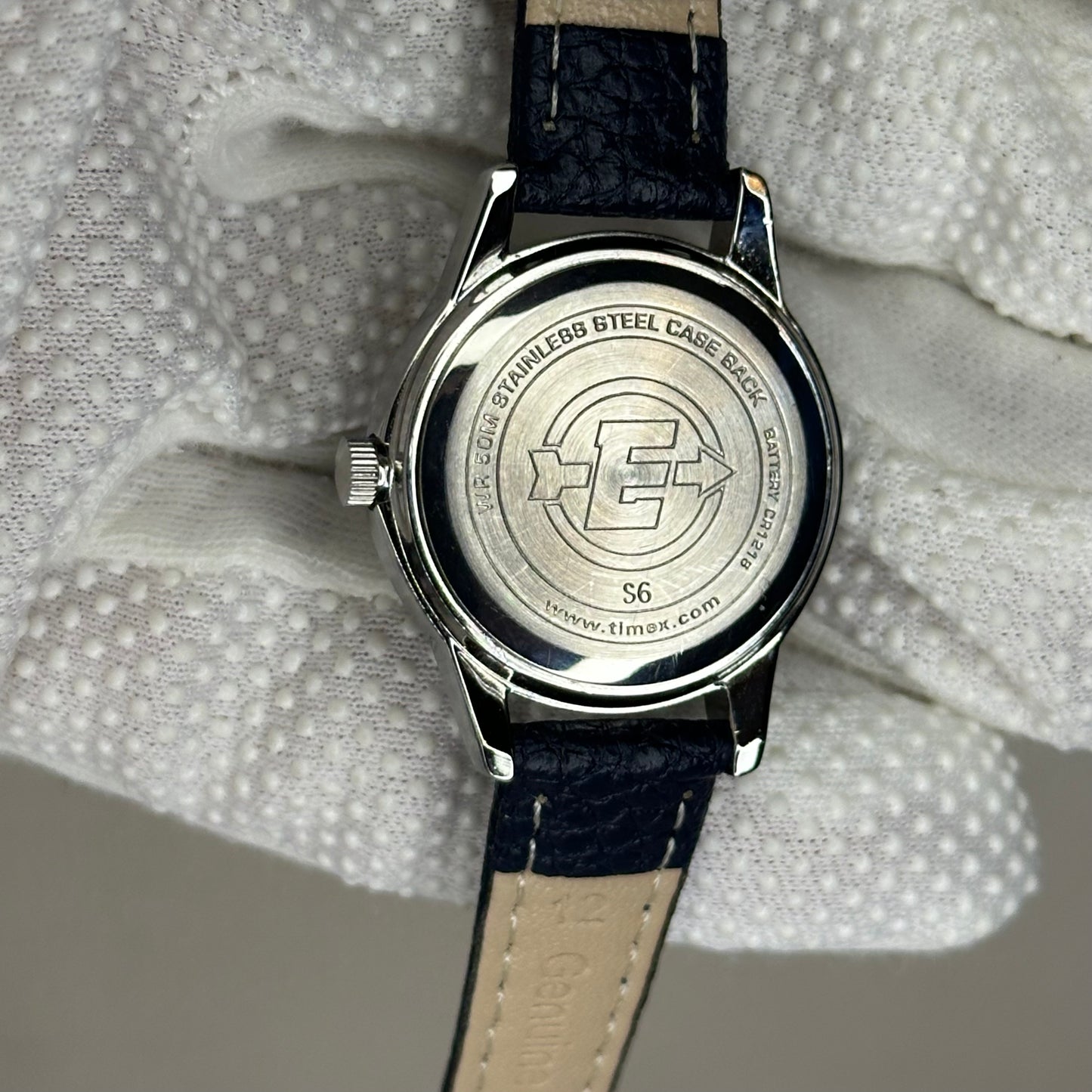 Reloj Timex Expedition Mujer S6 NOS (junio 2008) Indiglo 27 mm Esfera crema