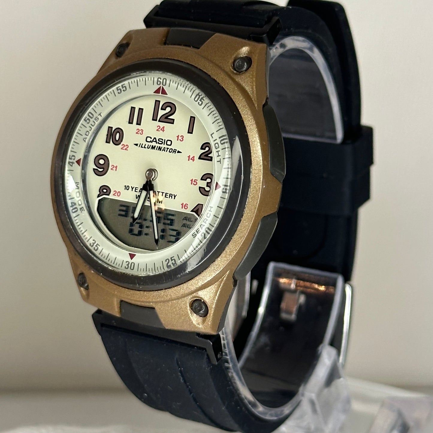 Reloj Casio AW-80 Telememo 30 World Time Año 2004 Ana-Digi 1era gen. módulo 2747