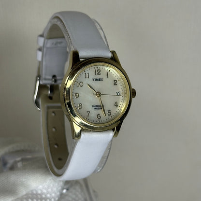 Reloj Timex Indiglo Mother of Pearl WR30M Agosto 2009 Cuarzo 27 mm