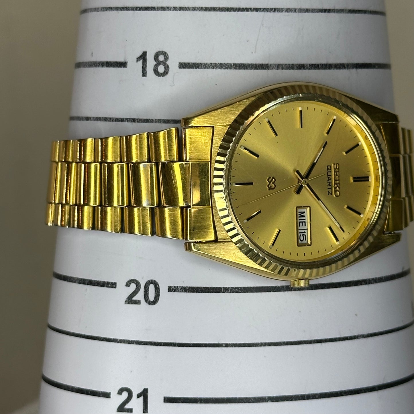 Reloj Seiko SQ Quartz Hombre 5H23-802L Gold Dial | Mayo de 1986