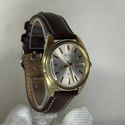 Reloj Seiko Automatic 7006-8001 Day-Date | Noviembre de 1970 | 7006A | ESCASO
