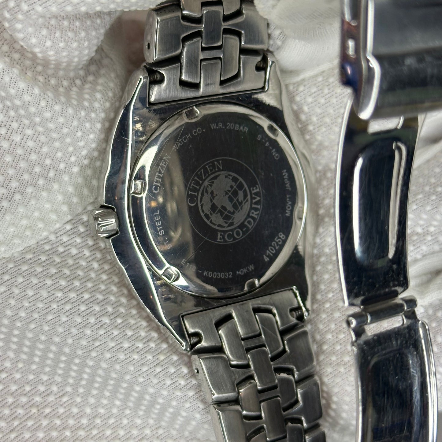 Reloj Citizen Eco-Drive Año 2003  WR200 Azul Sunburst | E110 | Acumulador Nuevo | 42 mm