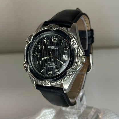 Reloj Benrus BNW707 Quartz 40 mm | Dial Negro Texturizado | Neo Vintage 1998