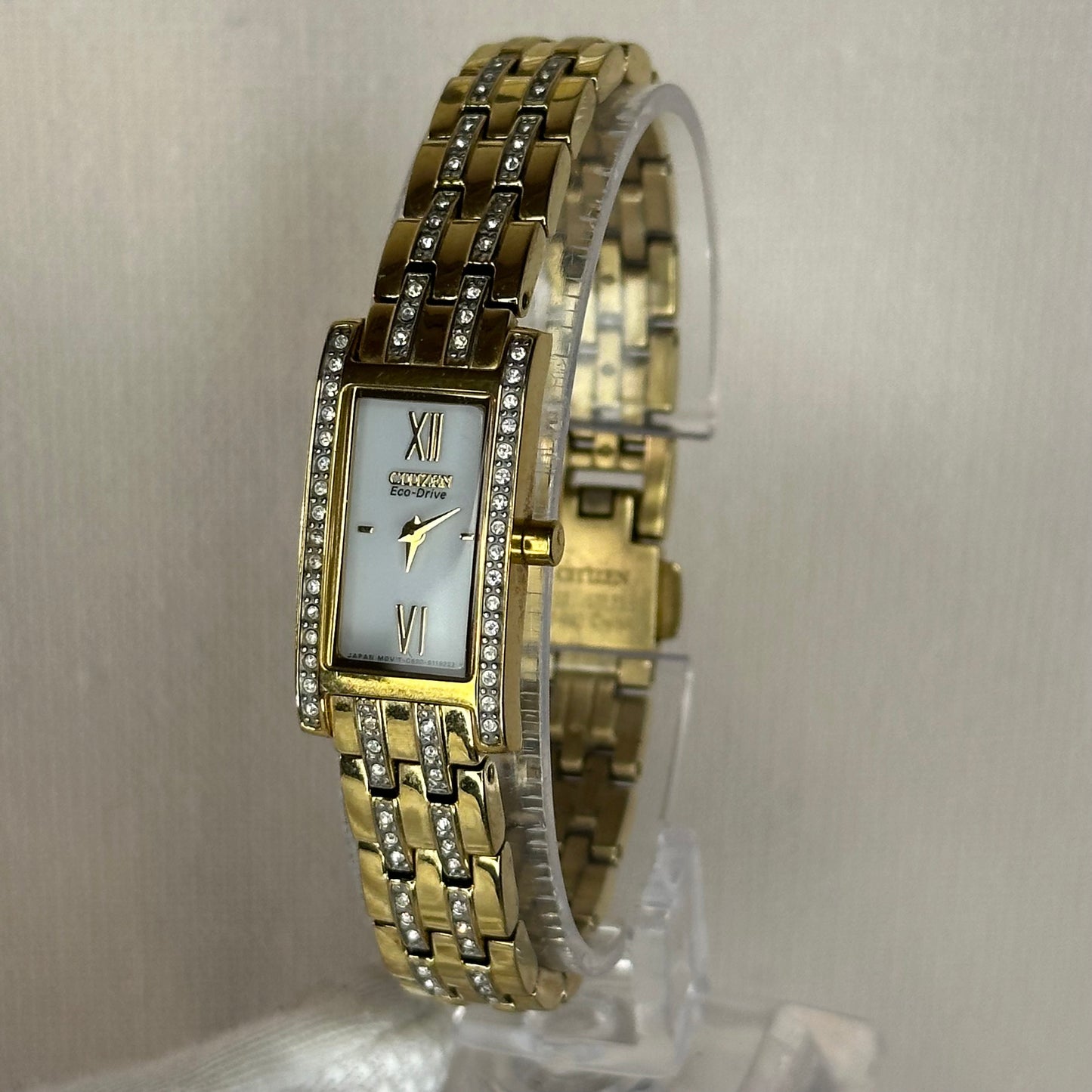 Reloj Citizen Eco-Drive G620-S082200 Mujer Rectangular dorado con cristales