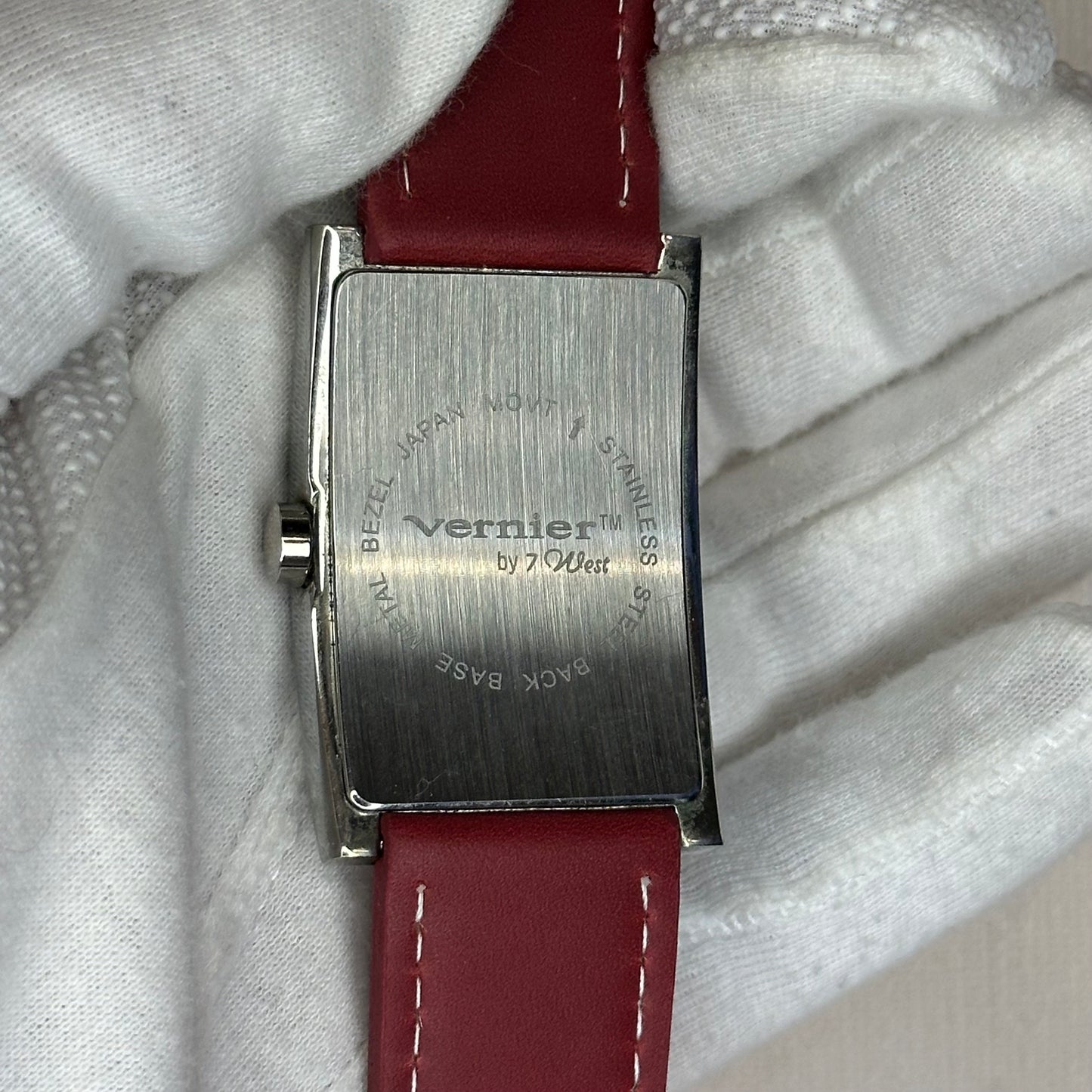 Reloj de Mujer Grande Vernier by 7 West Large Tank Curvo Quartz Guilloché 2004