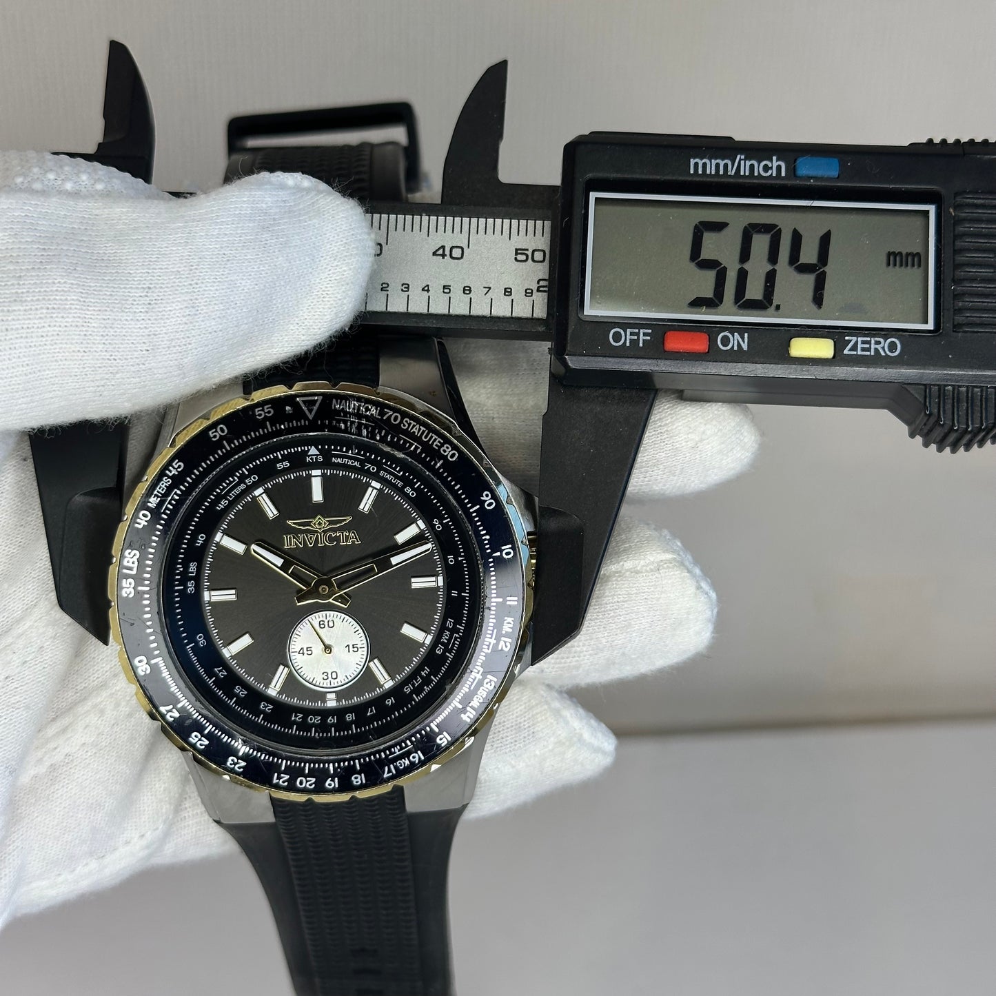 Reloj Invicta Aviator 49294 Años 2020´s con escala de conversiones / Grande 50mm