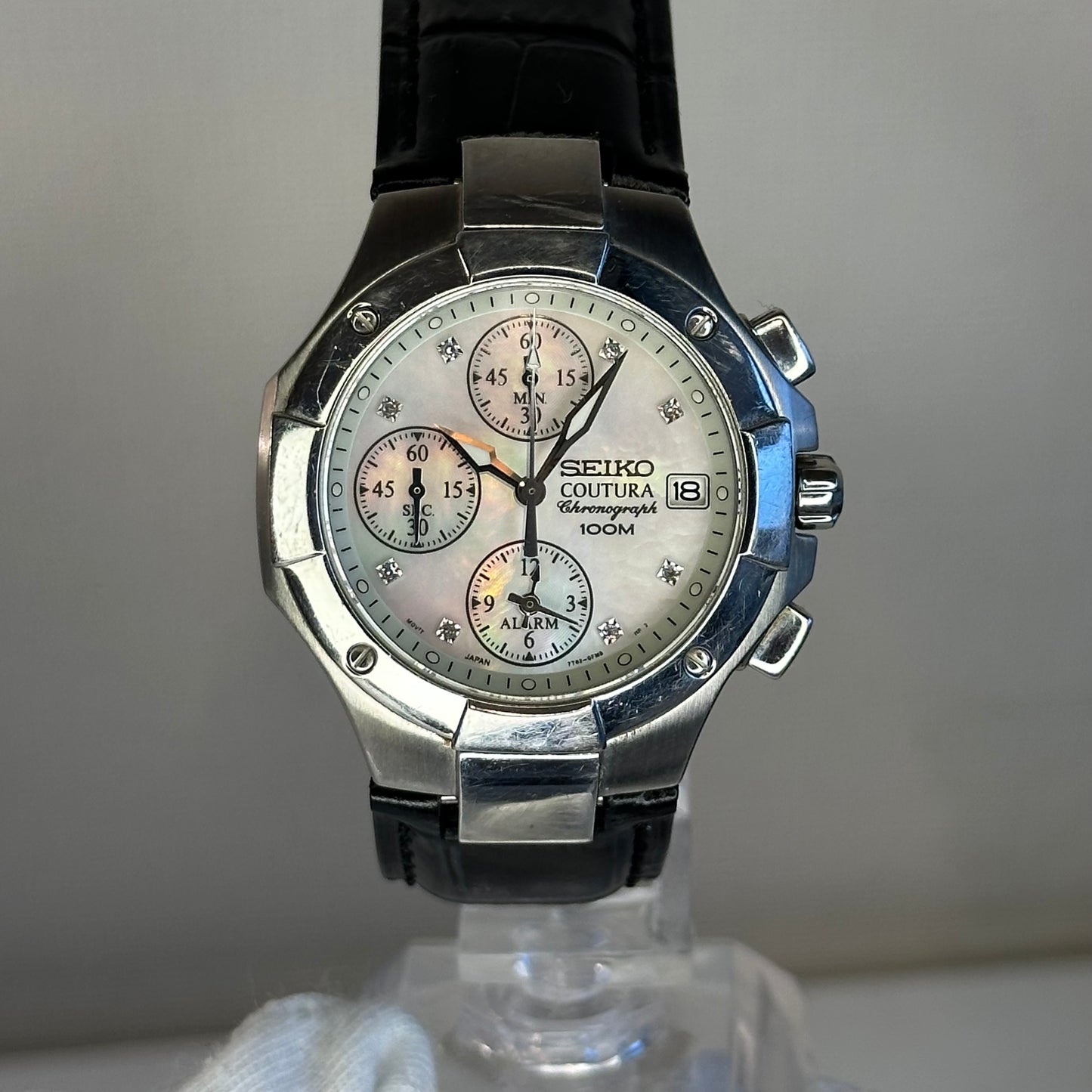 Reloj Seiko Coutura CRISTAL DE ZAFIRO MadrePerla y diamantes Noviembre de 2004 ESCASO