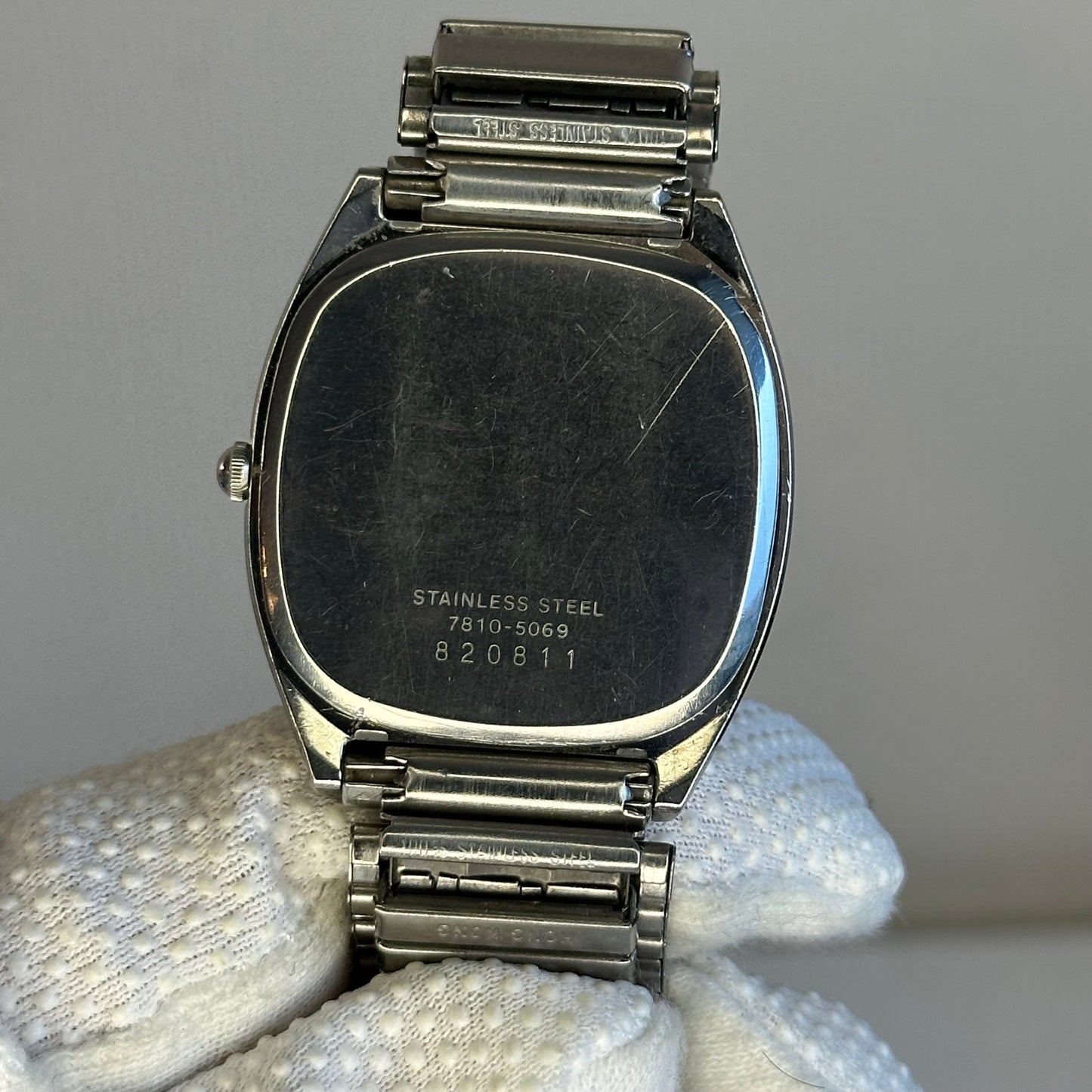 Reloj Seiko TV Quartz Hombre Febrero de 1978 Dial Azul Sunburst ÚNICO ÍCONO TV CASE