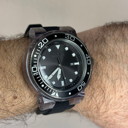 Reloj Invicta Pro Diver Hombre 32330 Caja translúcida Año 2019 Diseño Escamas