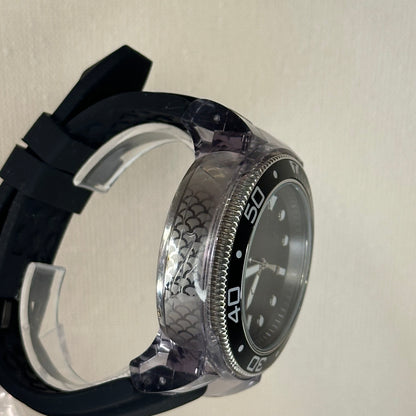 Reloj Invicta Pro Diver Hombre 32330 Caja translúcida Año 2019 Diseño Escamas