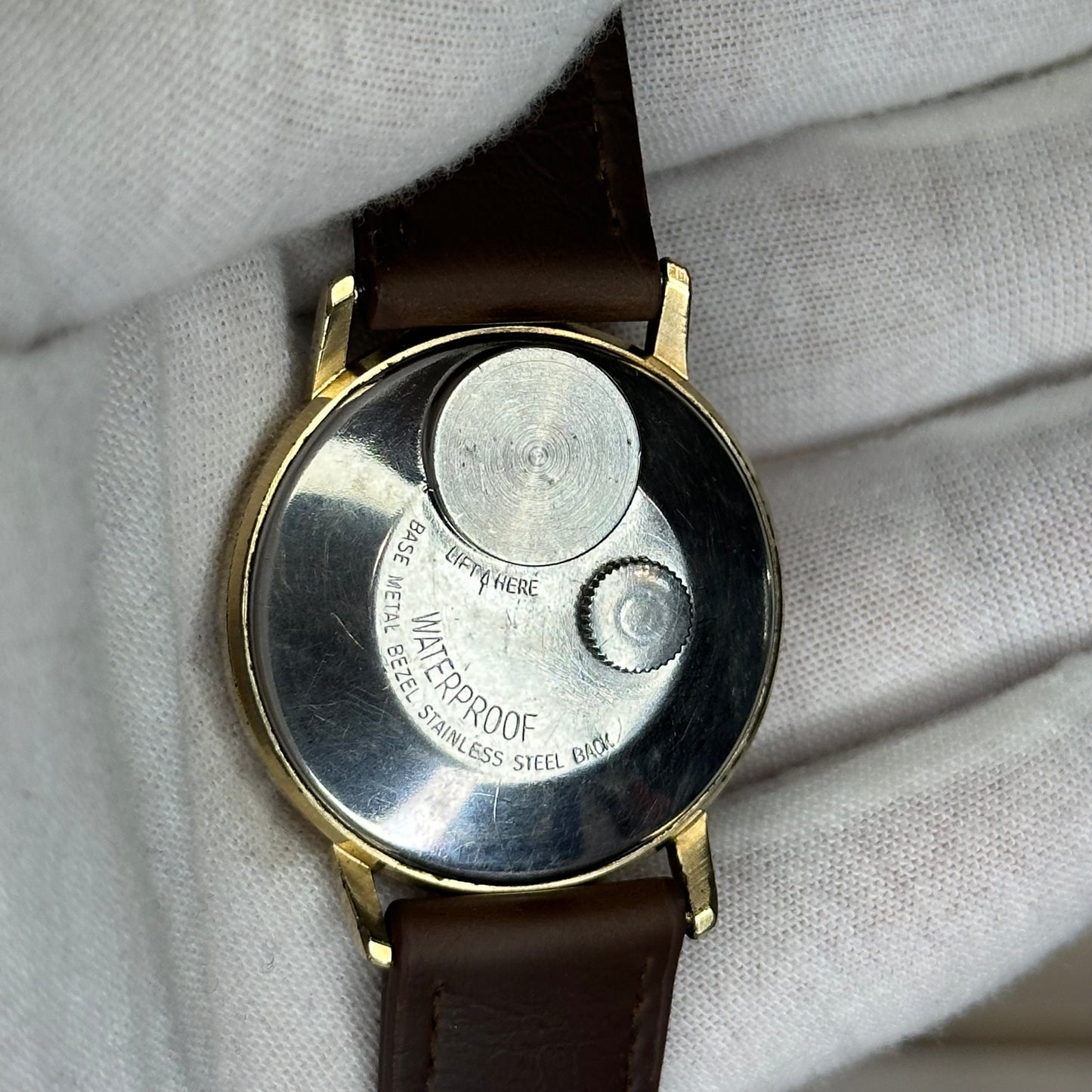TIMEX ELECTRIC FRANCÉS del año 1967 Hombre Funciona perfecto Corona Trasera